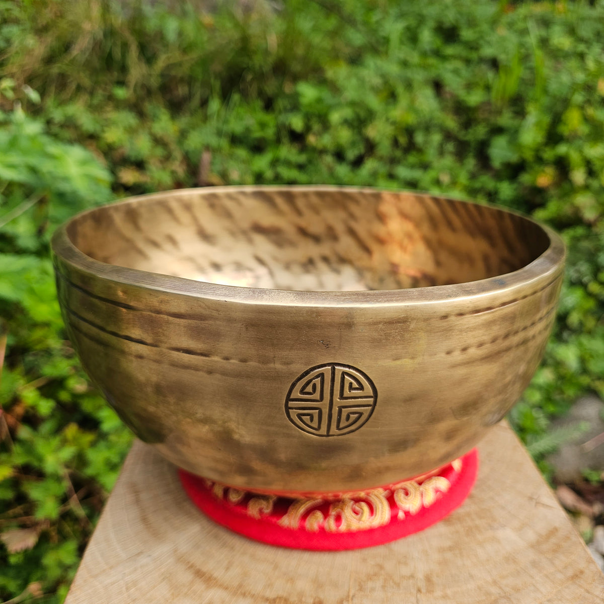 Full moon singing bowl ø 21.5 cm in Bb 432 Hz