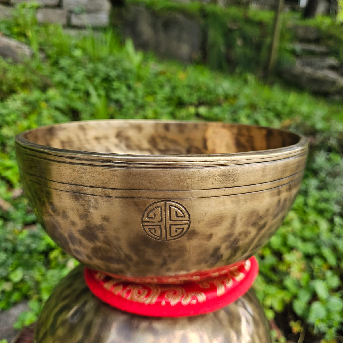 Full moon singing bowl ø 22 cm in G# 432 Hz