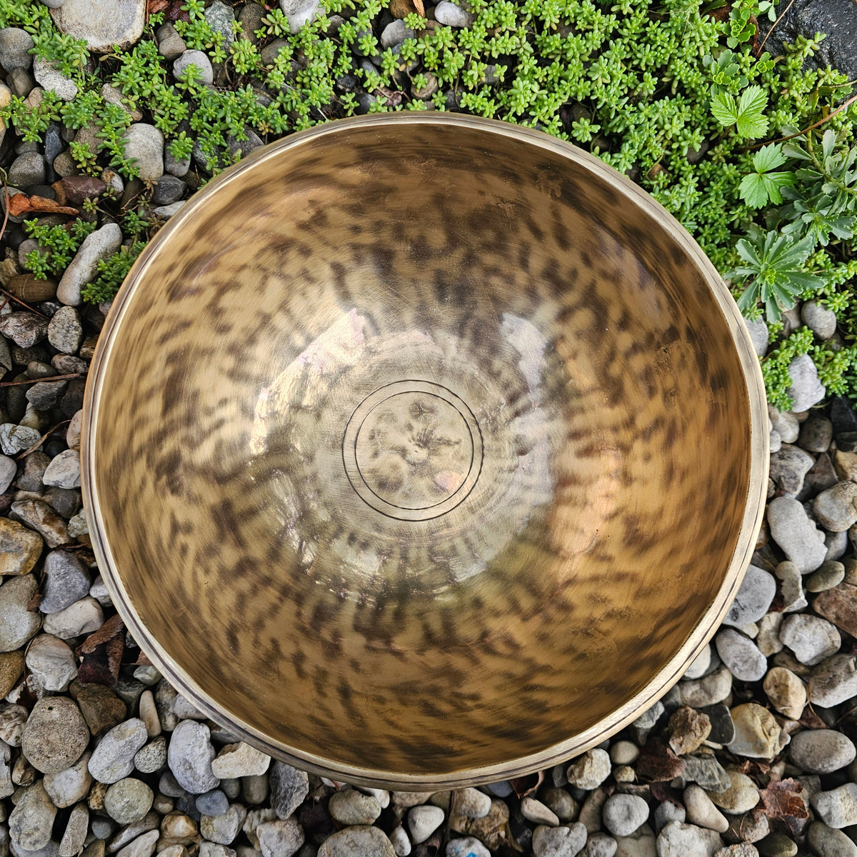 Full moon singing bowl ø 22 cm in G# 432 Hz