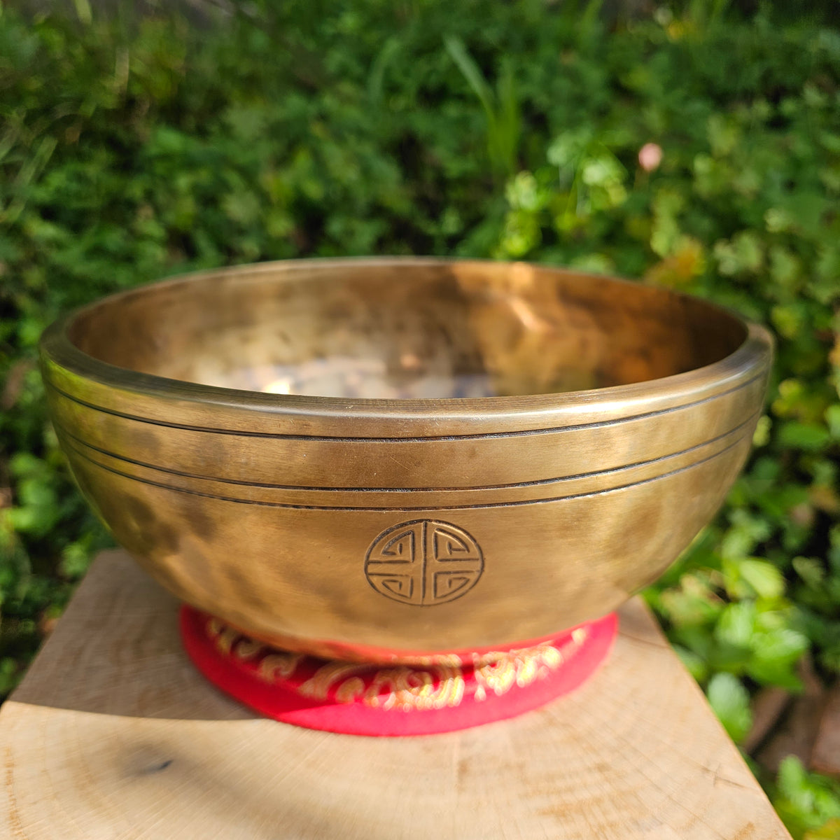 Full moon singing bowl ø 22.5 cm in Bb 432 Hz