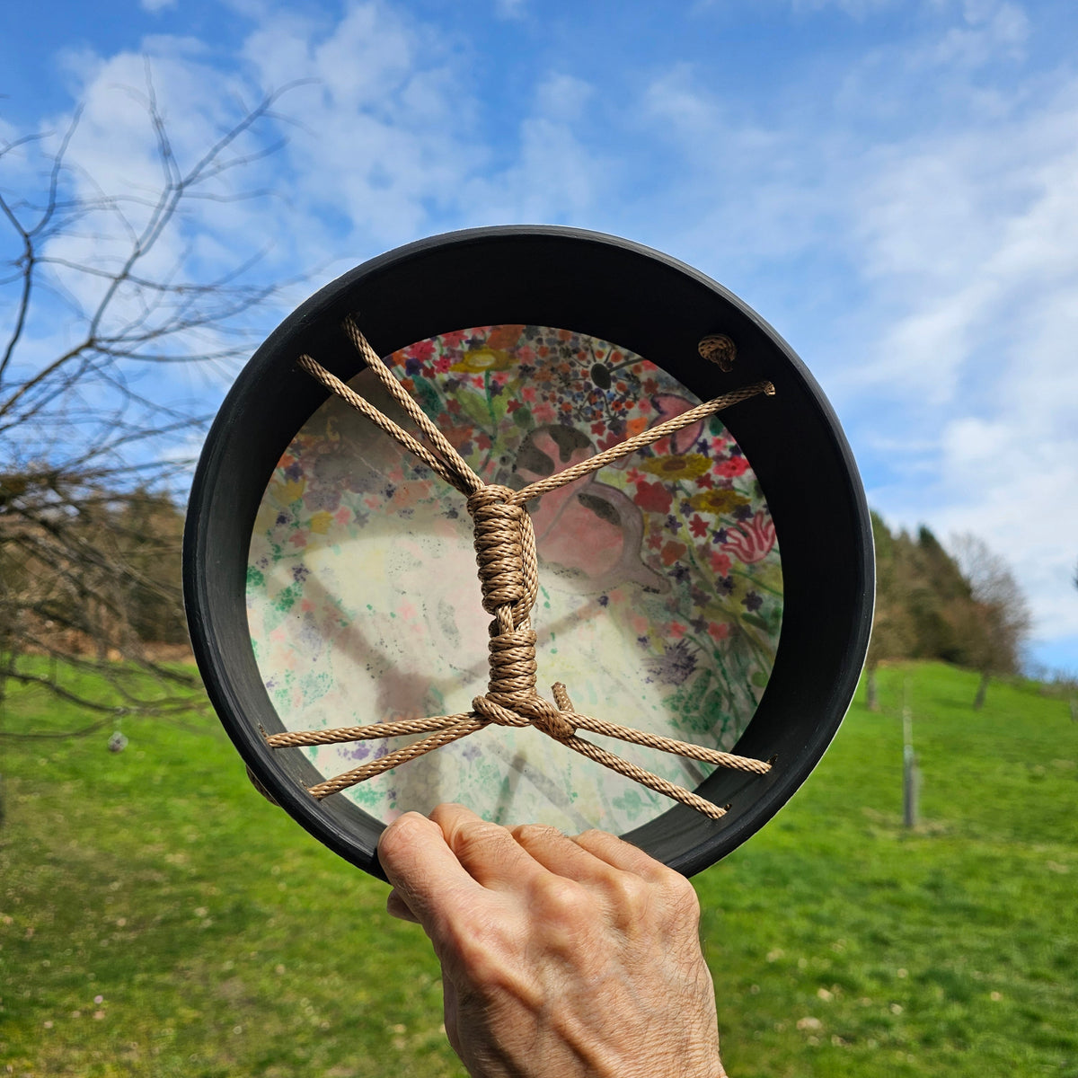 Vegane Buffalo Drum ø 25 cm mit Schlägel - Blumenwiese| Schamanentrommel | Perkussion &amp; Trommel | Dunum.ch