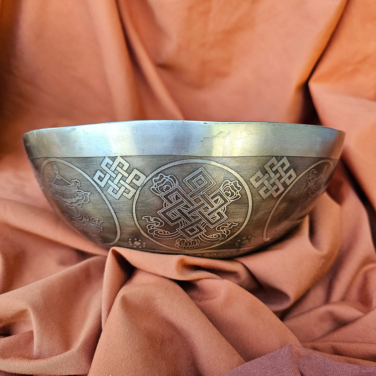 Singing bowl Om Mani Padme Hum - ø 21.5 cm