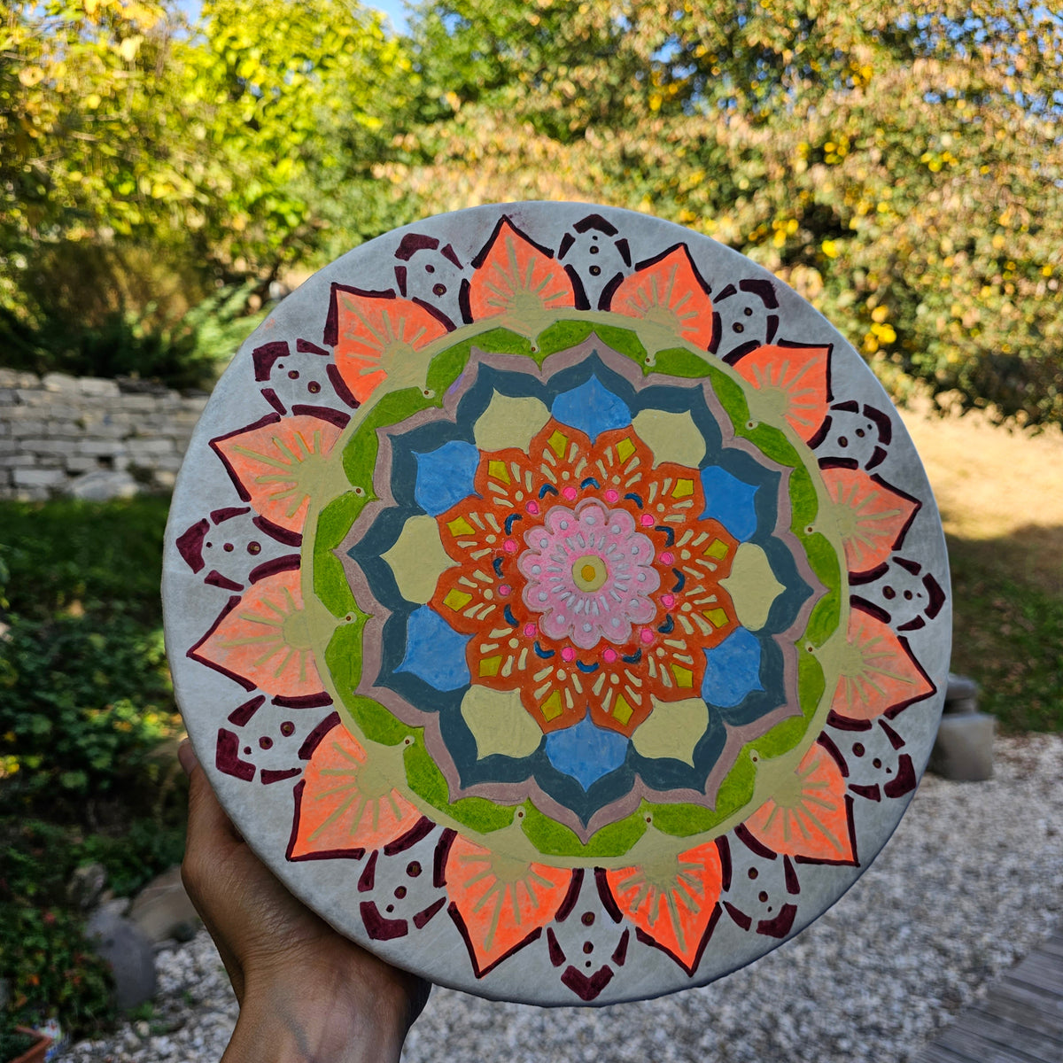 Vegane Buffalo Drum ø 30 cm mit Schlägel - Blumen Mandala | Schamanentrommel | Perkussion &amp; Trommel | Dunum.ch