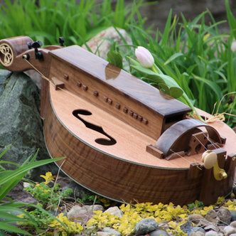 Hurdy Gurdy mit Tasche | Saiteninstrumente | Saiteninstrumente der Welt | Dunum.ch